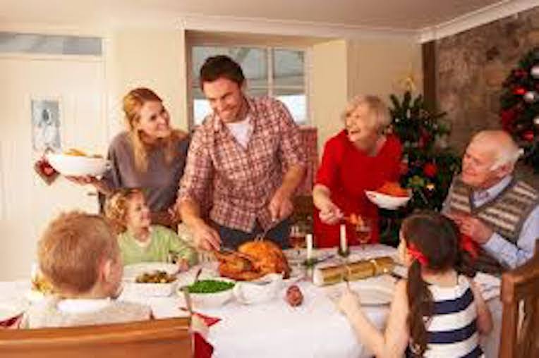 Home for the Holidays: 5 Tips for Making the Holidays more About Family This Year